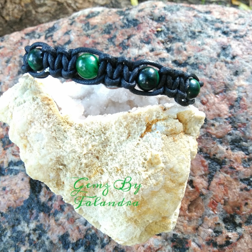 Green Tiger's Eye/ Bracelet - Picture 1 of 4